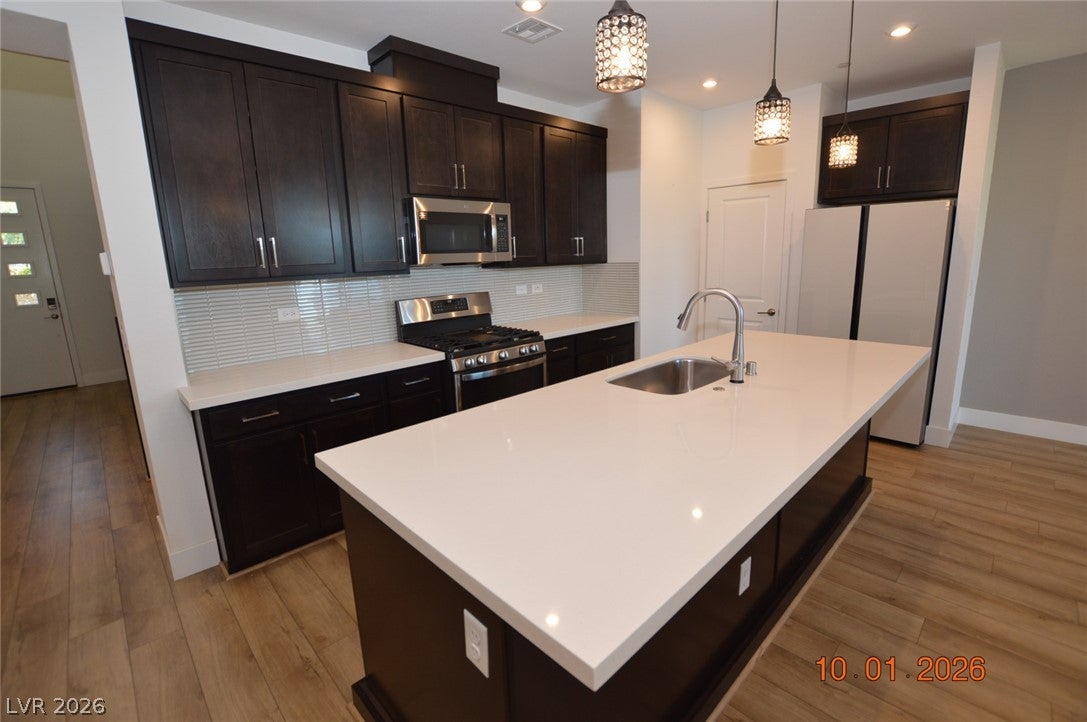752 Echelon Street