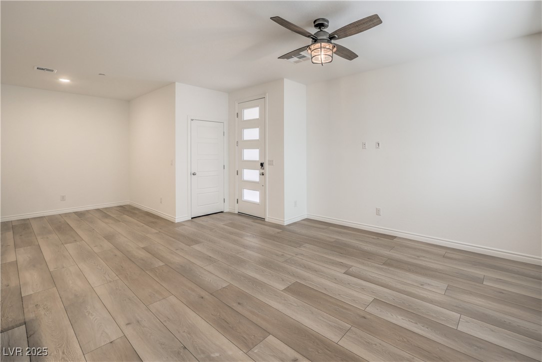 Properties 4 600 N Carriage Hill Drive 1143