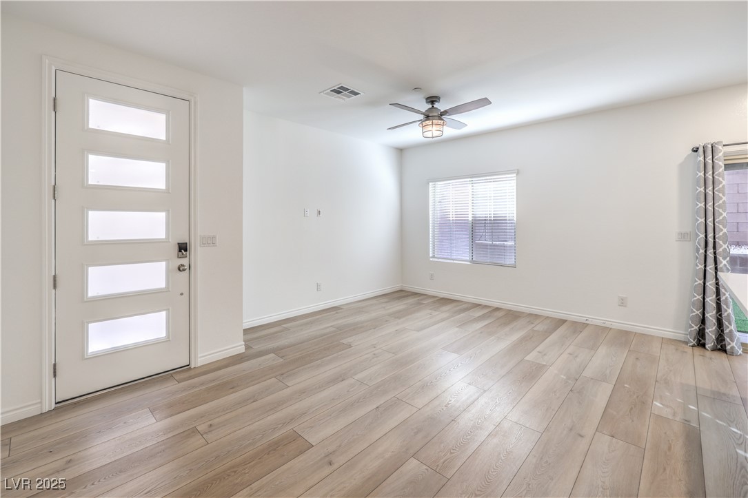 Properties 3 600 N Carriage Hill Drive 1143