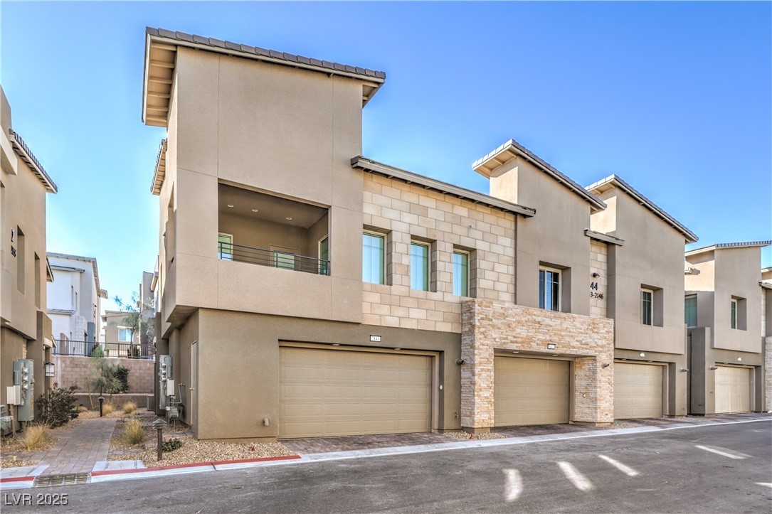 Properties 1 600 N Carriage Hill Drive 1143