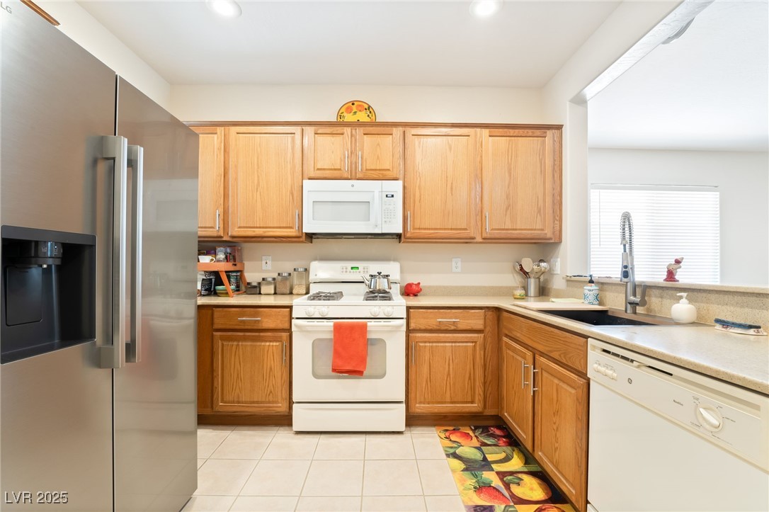 2326 Garnet Star Street, Henderson, Nevada image 4