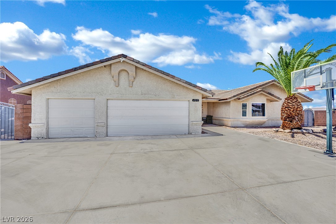 420 N Racetrack Road