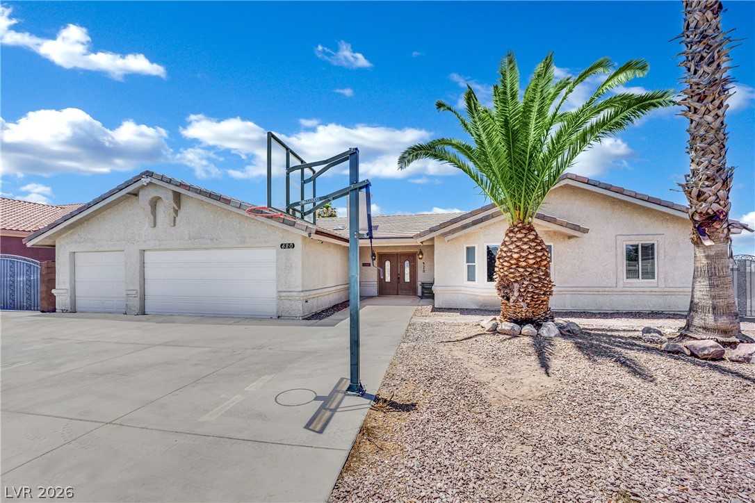420 N Racetrack Road