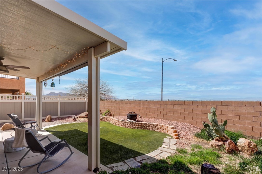 1141 Cactus Rock Street, Henderson, Nevada image 13
