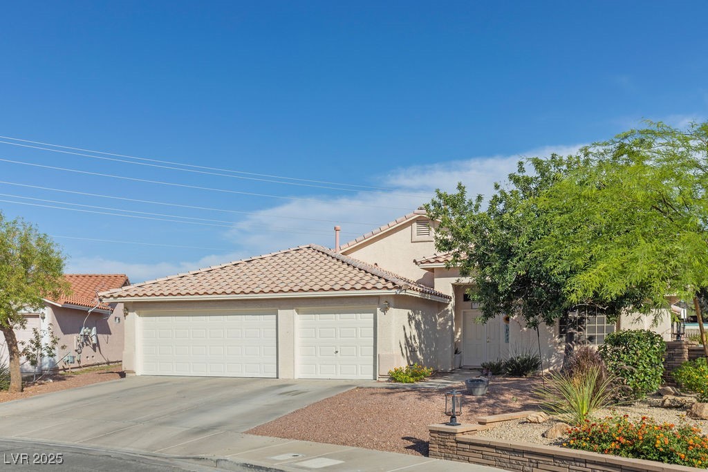 1079 Oak Shade Lane