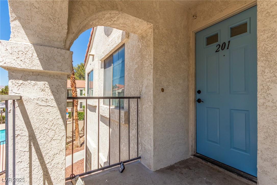 4830 Nara Vista Way 201