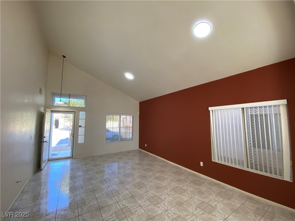 4355 Sunrise Shores Avenue, North Las Vegas, Nevada image 2