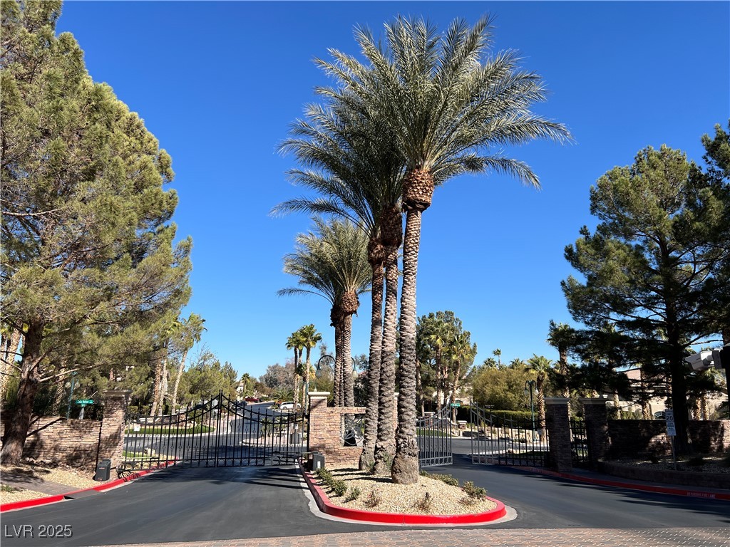 11009 Royal Highlands Street, Las Vegas, Nevada image 4