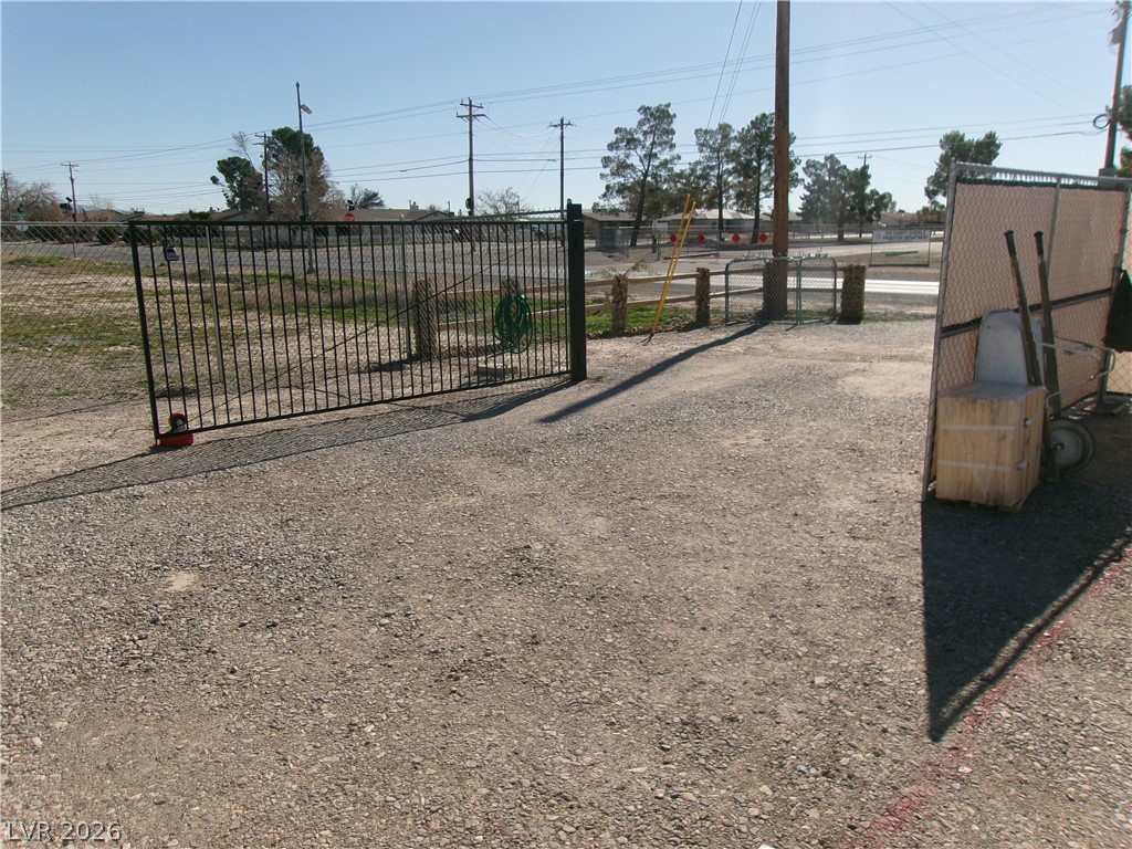 560 E Calvada Boulevard