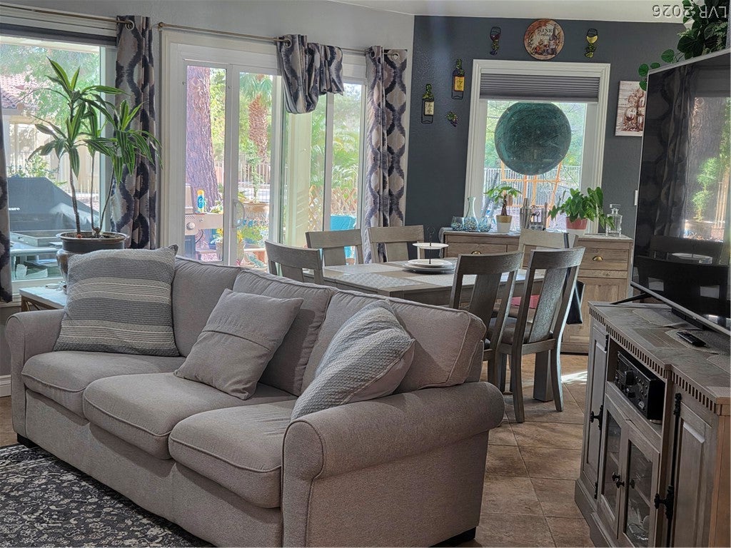 5369 Painted Mirage Road na