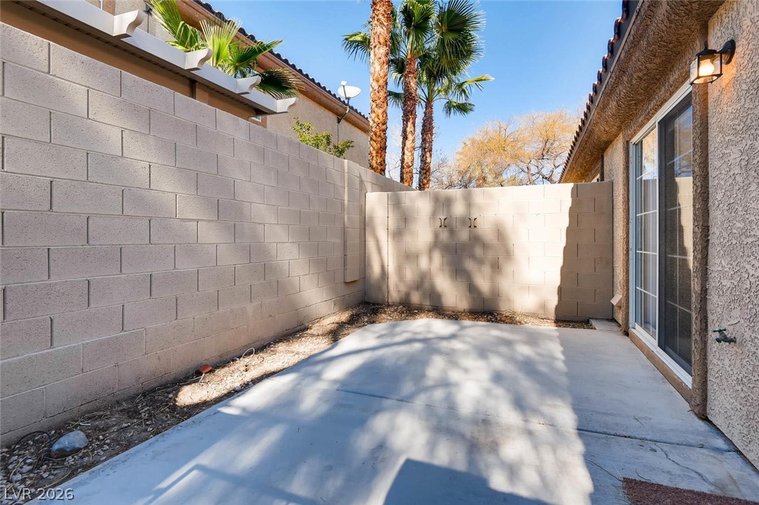 7712 Bauble Avenue