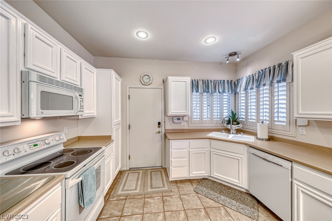Photo 11 of 35 of 1378 Couperin Drive house