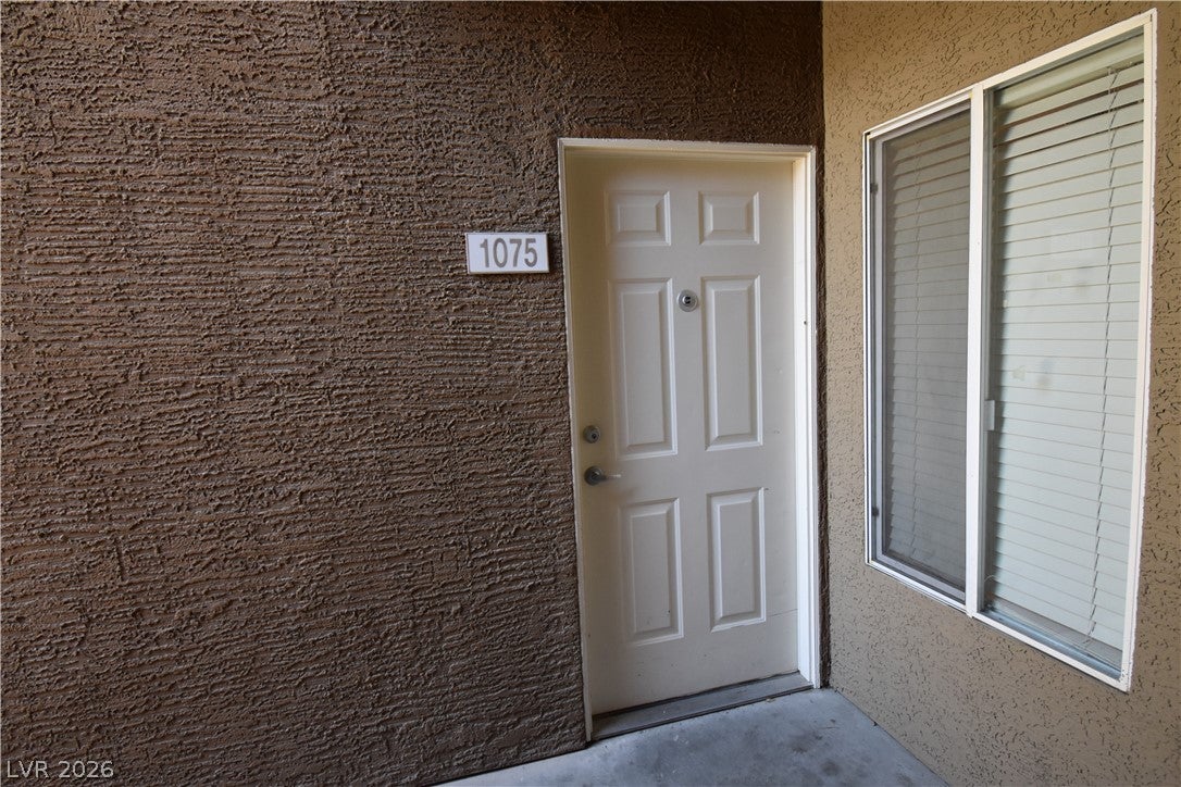 8070 W Russell 1075