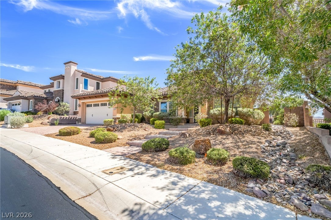 2501 Luberon Drive
