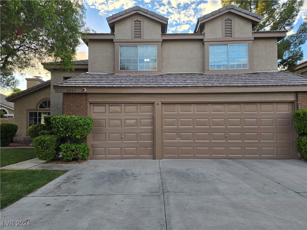 2065 Pinion Springs Drive, Henderson, Nevada image 2