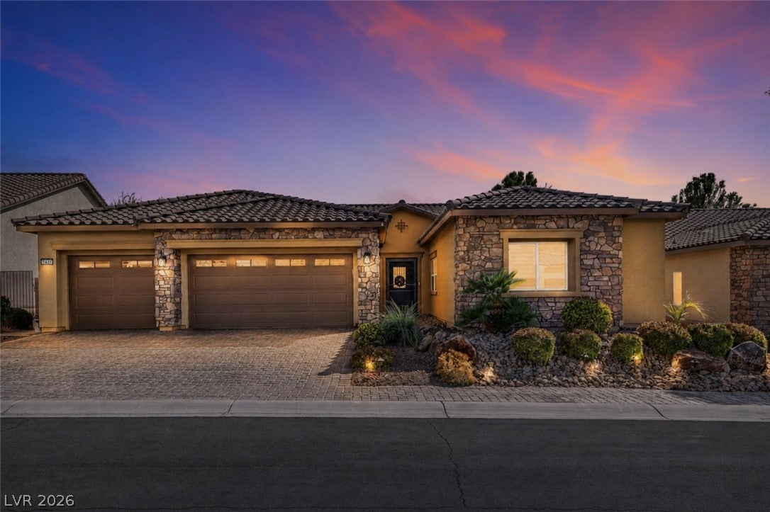 5449 E Volterra Drive