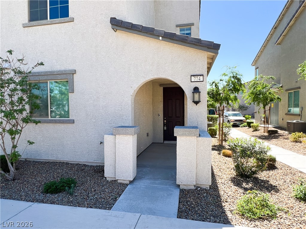774 Star Estates Avenue 2