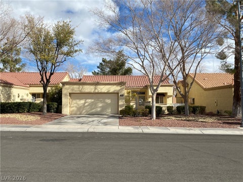 Townhouse For Rent - 9012 Starmount Drive<br/> Clark County, Las Vegas, NV 89134