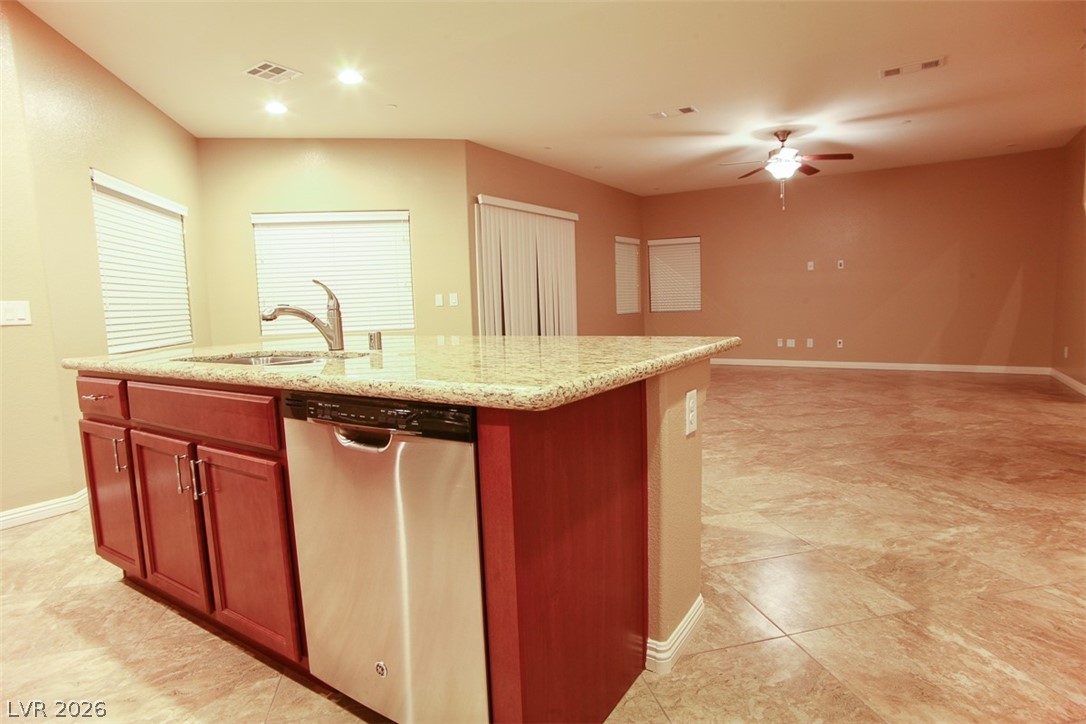 816 Applecross Avenue