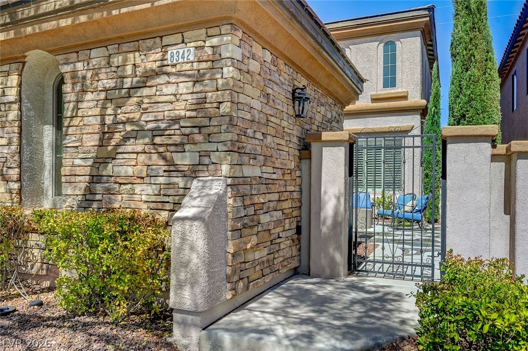 8342 Agnew Valley Court