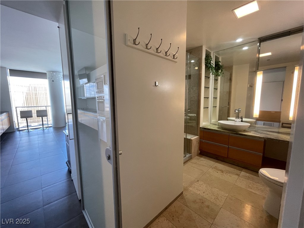3722 Las Vegas Boulevard 1605