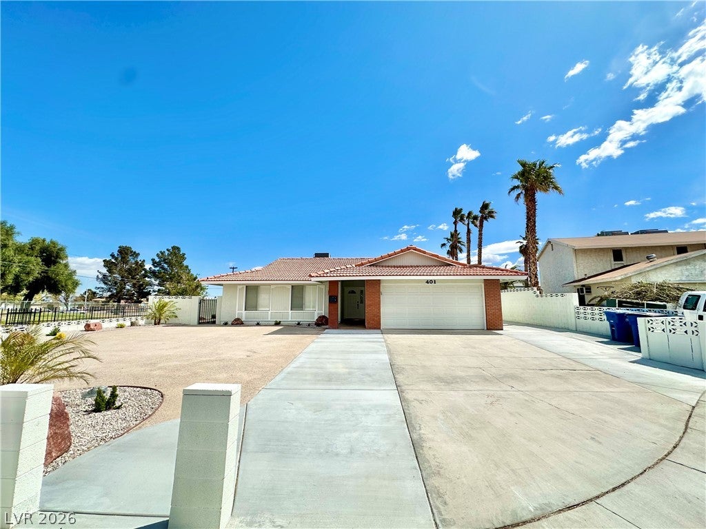 401 Holcomb Circle