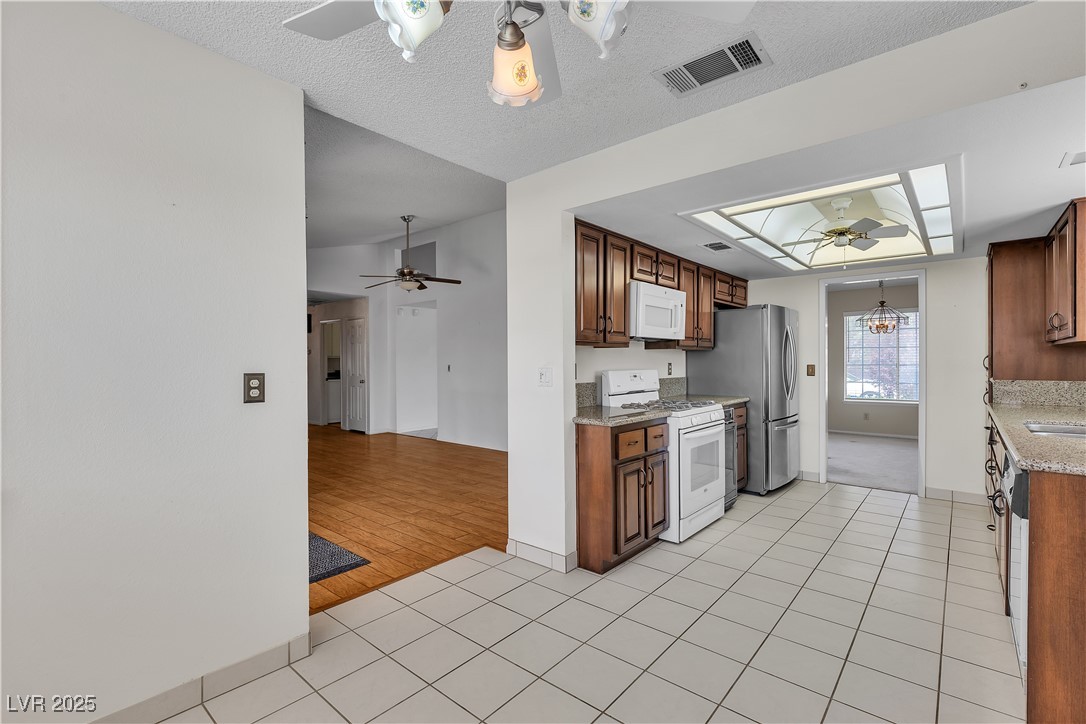 8761 Anchor Point Avenue, Las Vegas, Nevada image 20