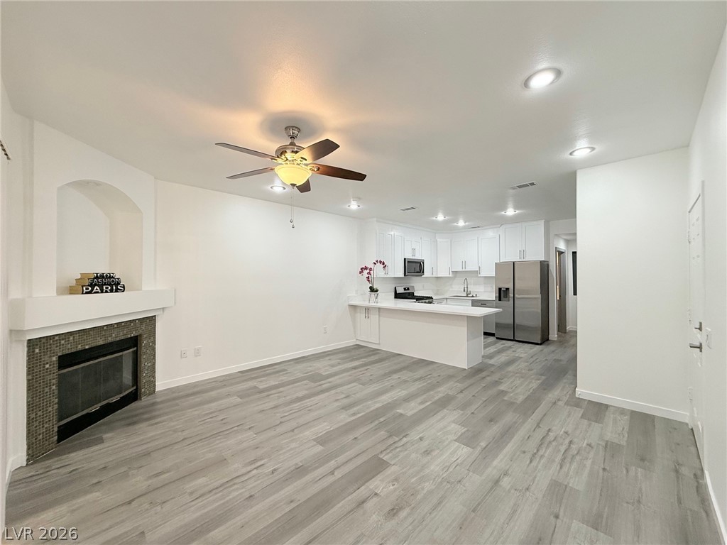 5415 W Harmon Avenue 1006