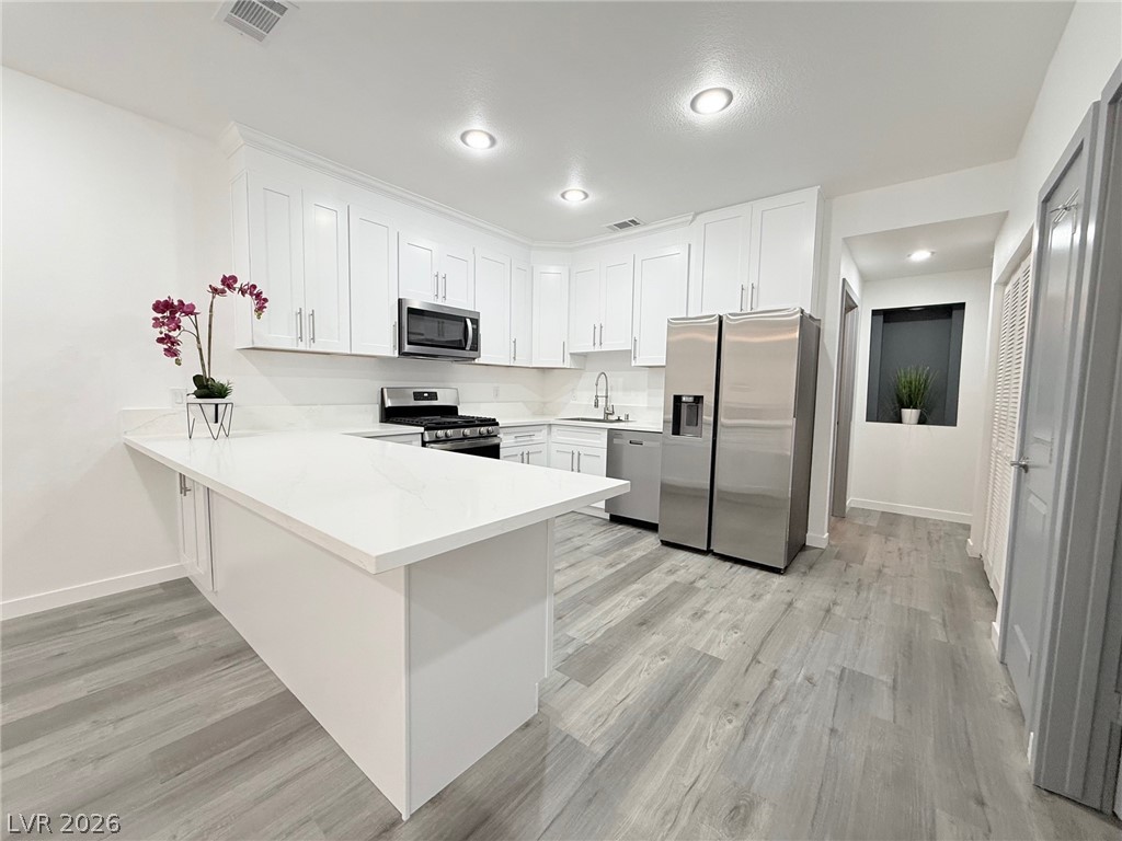 5415 W Harmon Avenue 1006