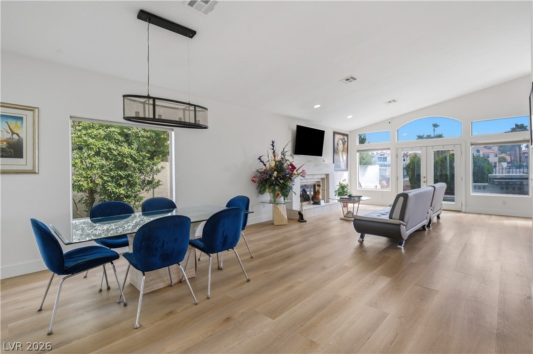 2933 Harbor Cove Drive