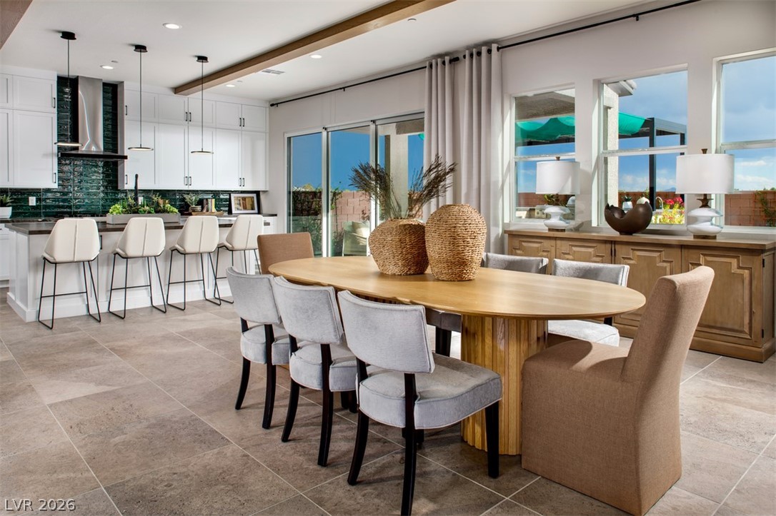 5925 Cassia Meadow Avenue