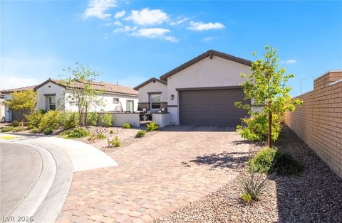 Photo of 808 Klamath Springs Street, Henderson, NV 89011 (MLS # 2771252)