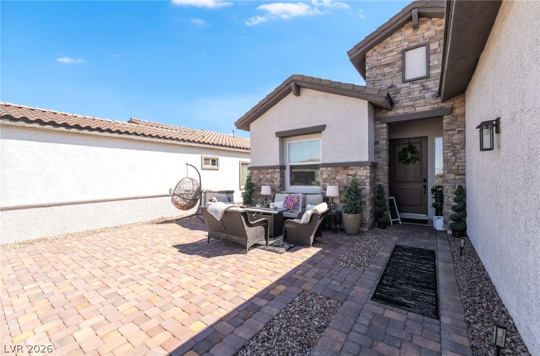 808 Klamath Springs Street