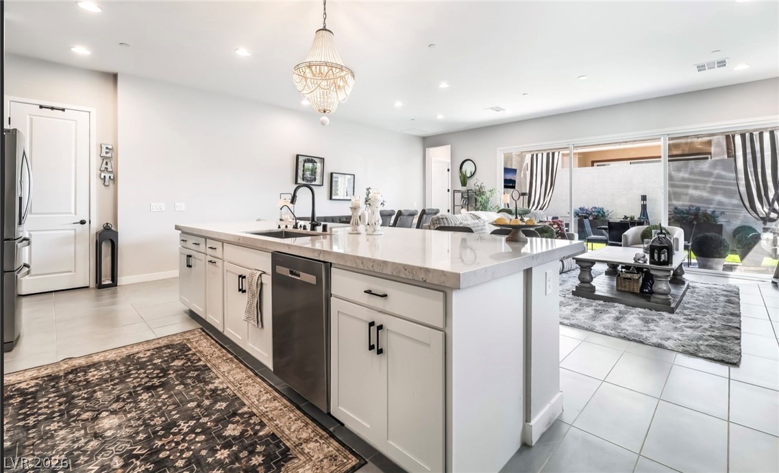 808 Klamath Springs Street