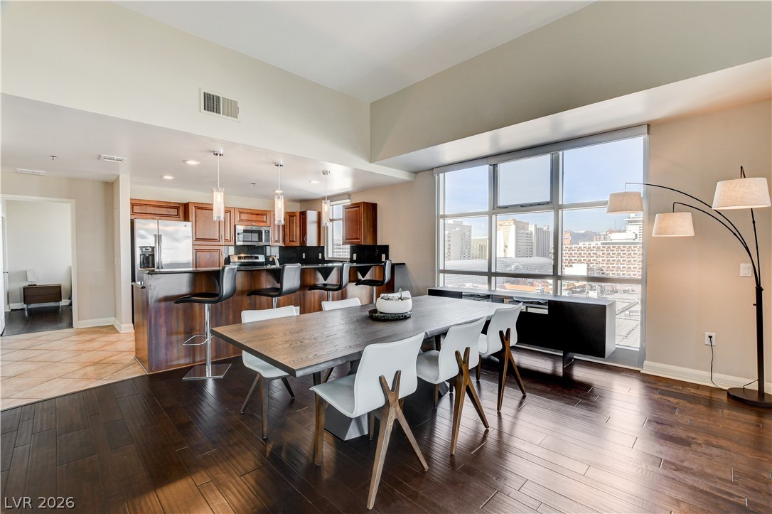 150 Las Vegas Boulevard 1205