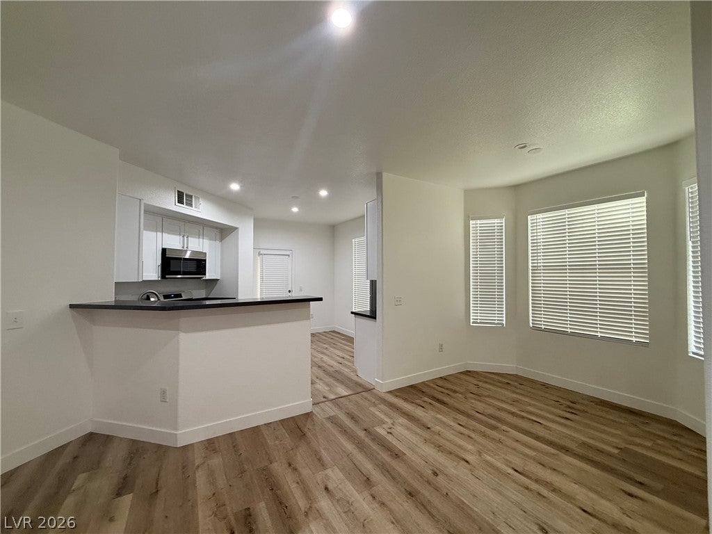Properties 4 9975 Peace Way 1154