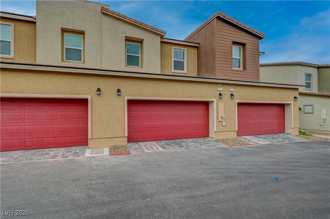 542 Foothill Cove Lane, Henderson, Nevada image 17