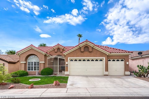 Homes For Sale - 8641 Crest Hill Avenue<br/> Las Vegas, NV 89145
