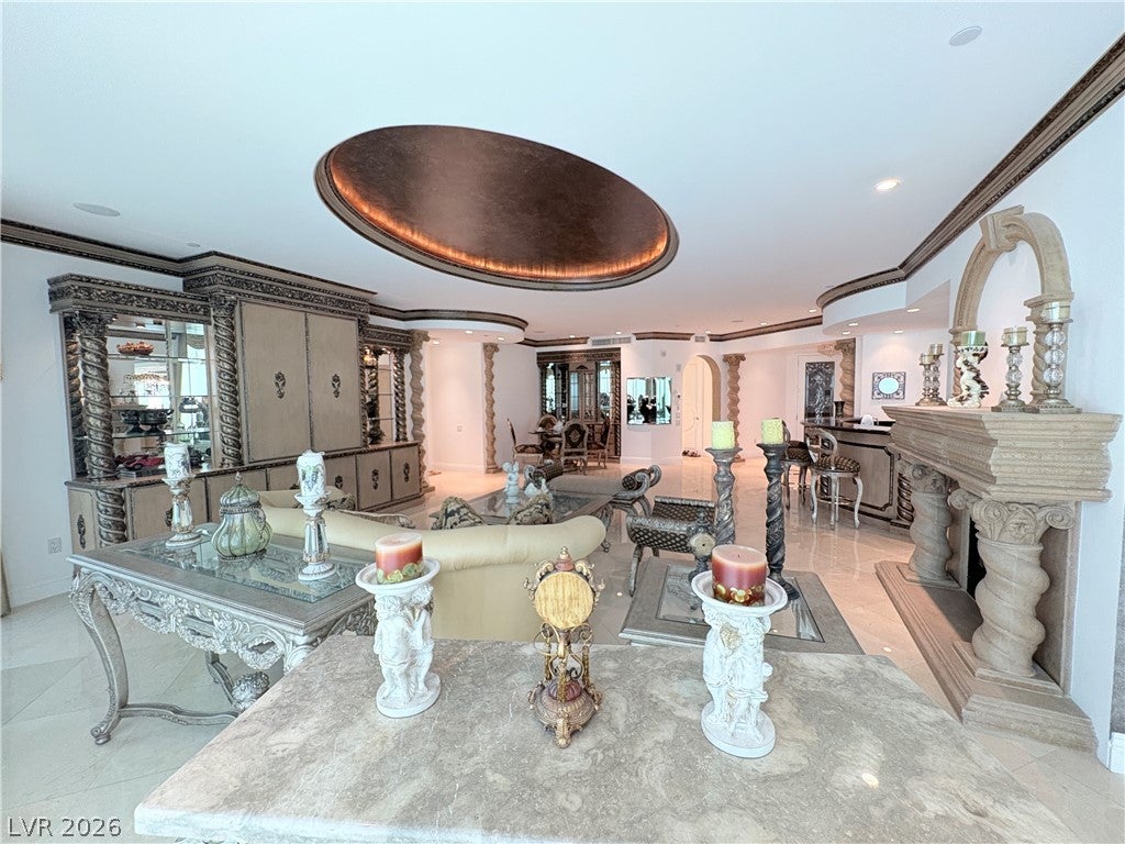 2857 Paradise Road PH2904