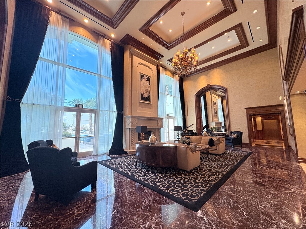 2857 Paradise Road PH2904