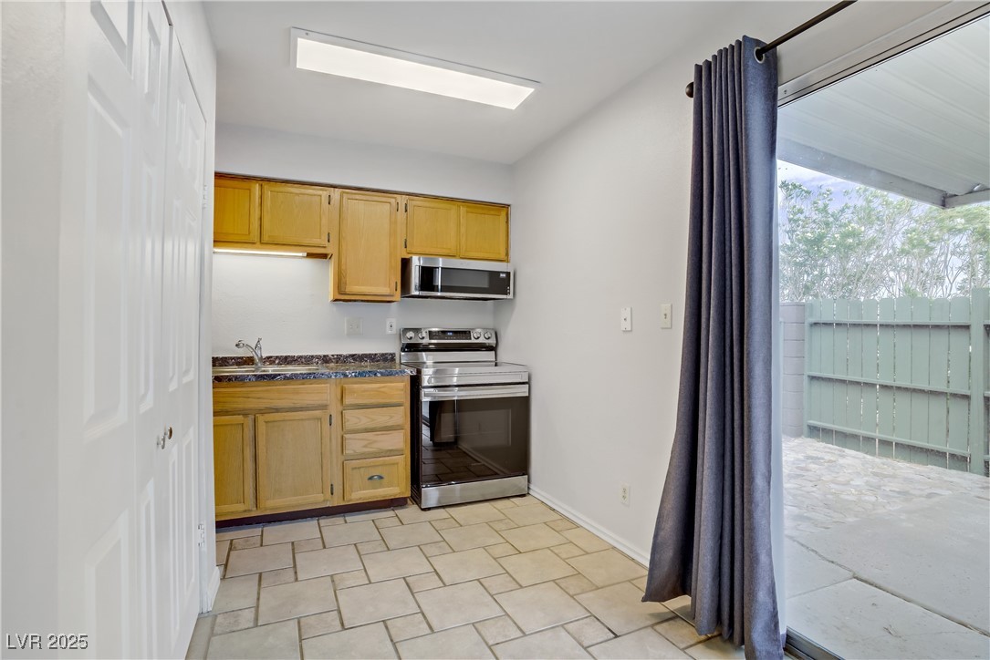 207 E Van Wagenen Street, Henderson, Nevada image 9