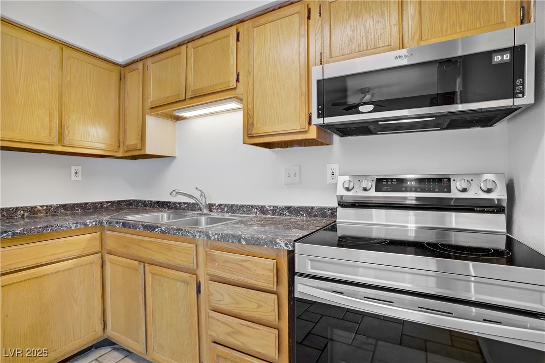 207 E Van Wagenen Street, Henderson, Nevada image 10