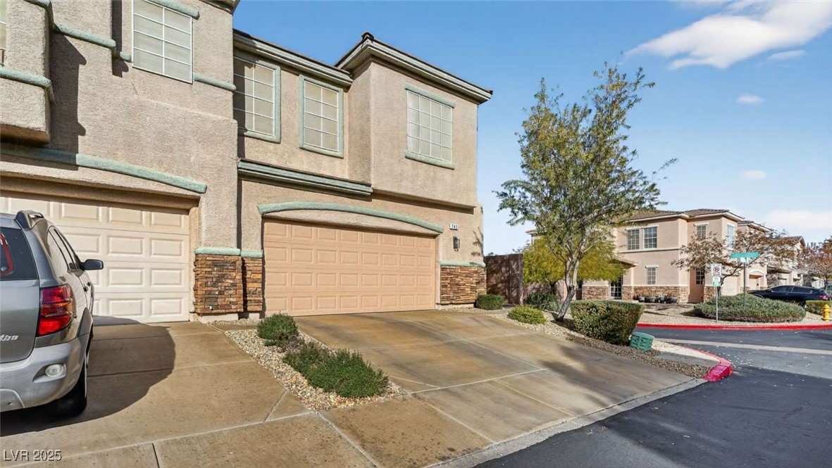 742 Solitude Point Avenue