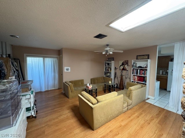 2300 W Oakey Boulevard