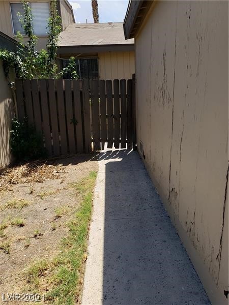 4231 White Sands Avenue