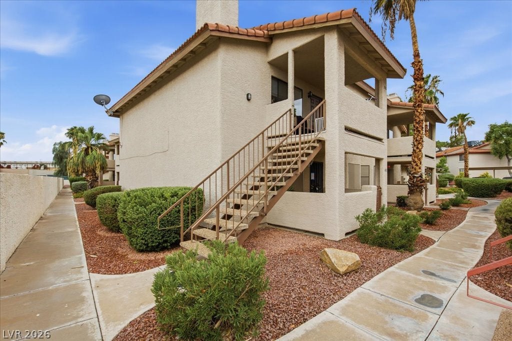 753 Rock Springs Drive 102