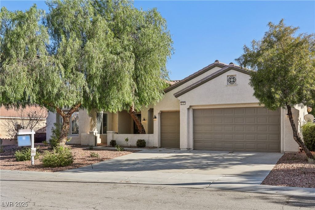 Photo of 2156 Twin Falls Drive, Henderson, NV 89044 (MLS # 2715711)