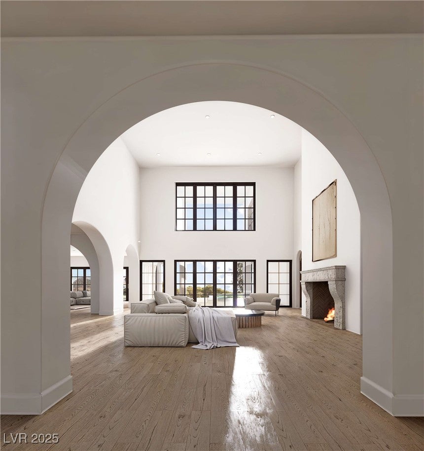 8 Via Verona Court