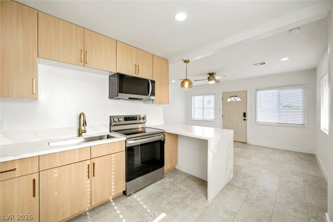 Multifamily For Rent - 1934 Stanford Street #B<br/> North Las Vegas, NV 89030