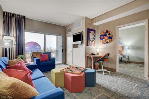 Photo of 211 E Flamingo Road #906, Las Vegas, NV 89169 (MLS # 2584251)